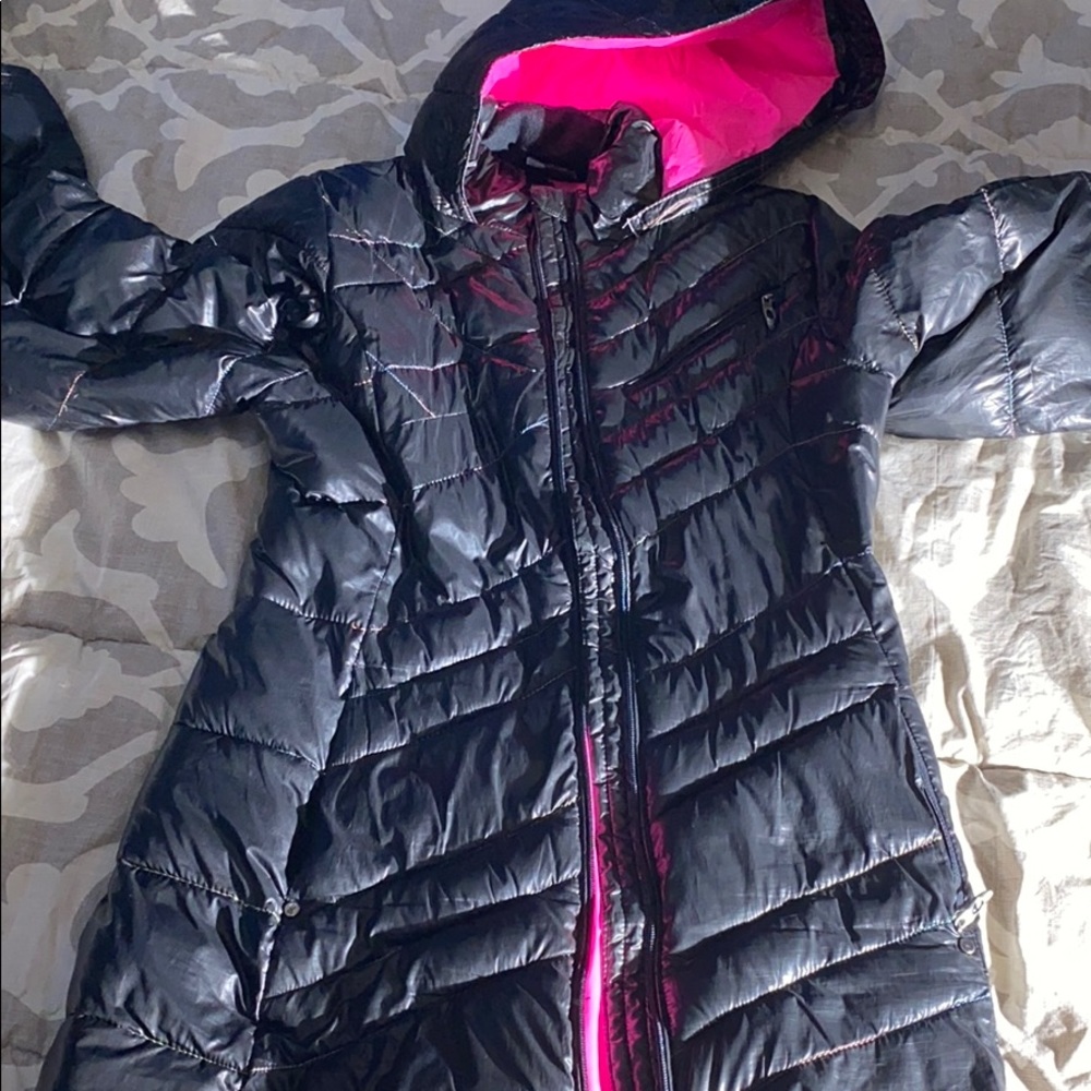 Black spyder girls coat.